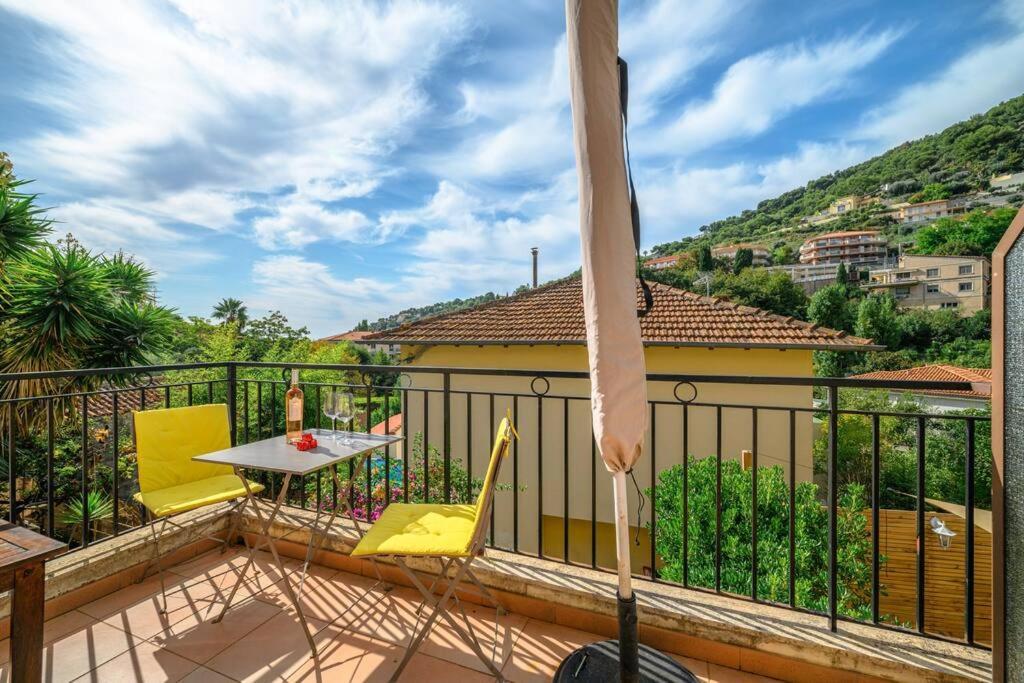 Apartment La Julia - Calme - Spacieux - Parking Prive - Climatisation